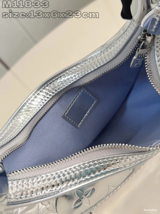 Fake Louis Bags VUITTON LOUIS LOOP-23*13*6CM 0724